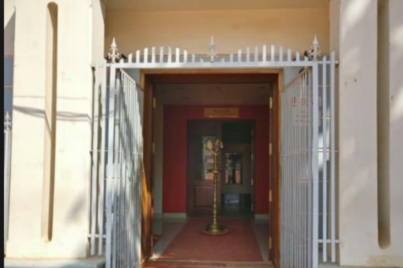 מלון Mahe French Avenue מראה חיצוני תמונה